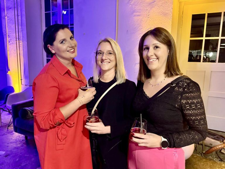 Alona Mätzler, Stefanie Leipold und Alina Hehle⇒LUTZ (8)