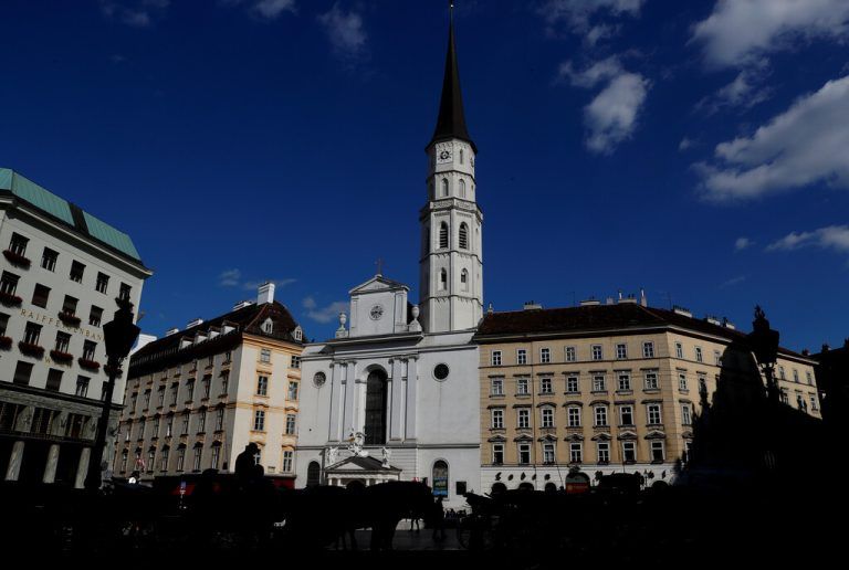 Der Gebetsabend fand in der Wiener Michaelerkirche statt. ⇒Reuters/Foeger