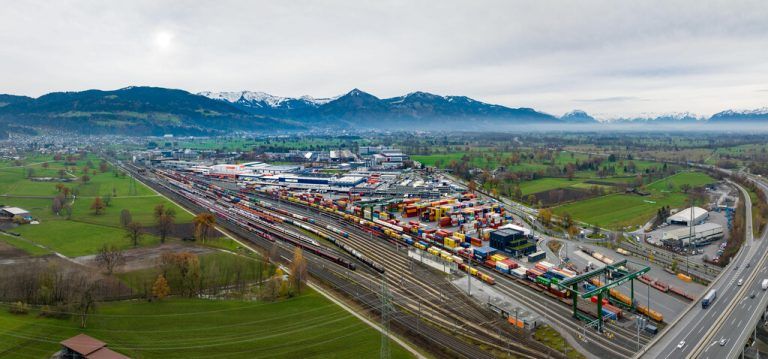 Der Güterbahnhof in Wolfurt soll ausgebaut werden.⇒Dietmar Stiplovsek (2), Klaus Hartinger (4), ÖGB Vorarlberg