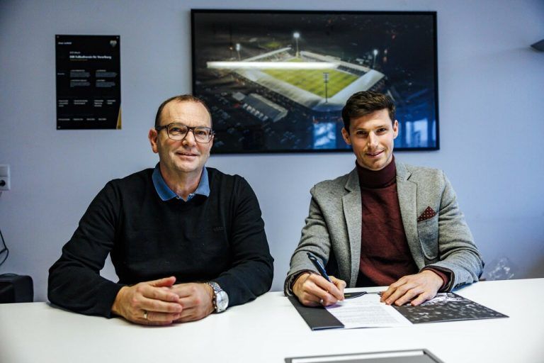 Benedikt Zech hat in Altach bis 2026 unterschrieben.⇒SCRA