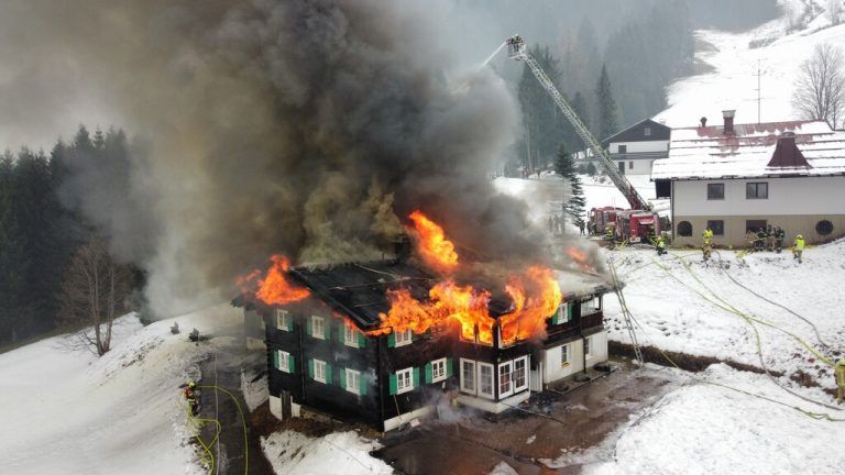 Das Ferienheim stand in Vollbrand.⇒Markus Dorer