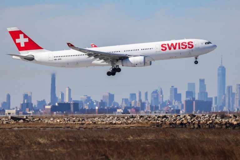 Ein Airbus von Swiss-Air musste notlanden.⇒apa/symbolbild
