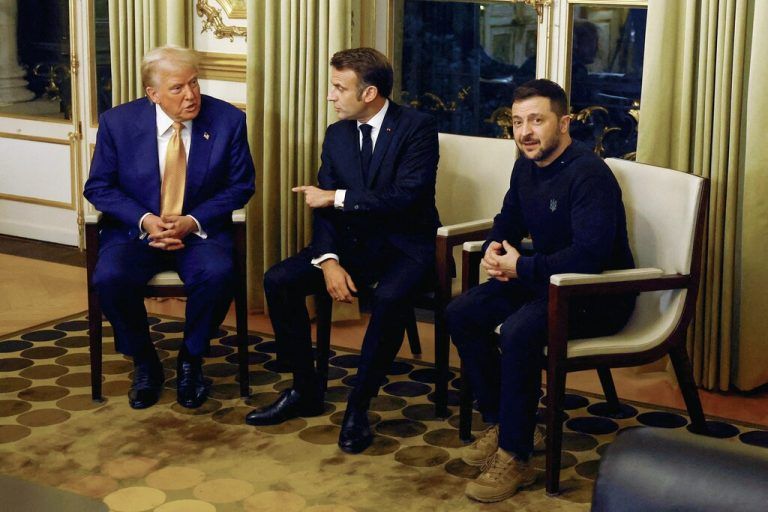 Trump, Macron und Selenskyj berieten über Ukraine-Hilfe und Friedensperspektiven. ⇒AFP
