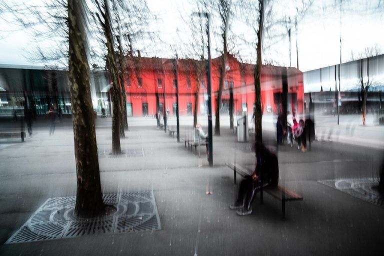 Beim Bahnhof Dornbirn kam es zum Streit. ⇒Klaus Hartinger