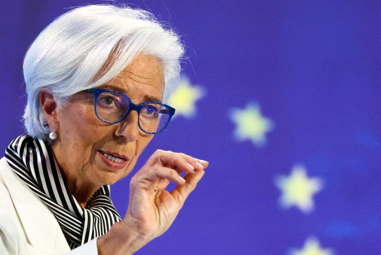 Christine Lagarde (EZB) betont die Entschlossenheit, an Zinssenkungen festzuhalten.⇒Reuters