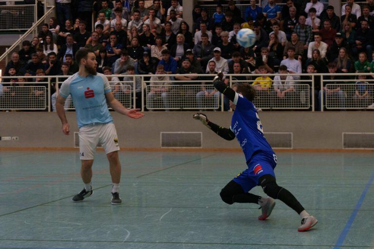 Den Feldkirchern gelangen im Finale zwei Tore, doch sie brachten die 2:1-Führung nicht über die Zeit.