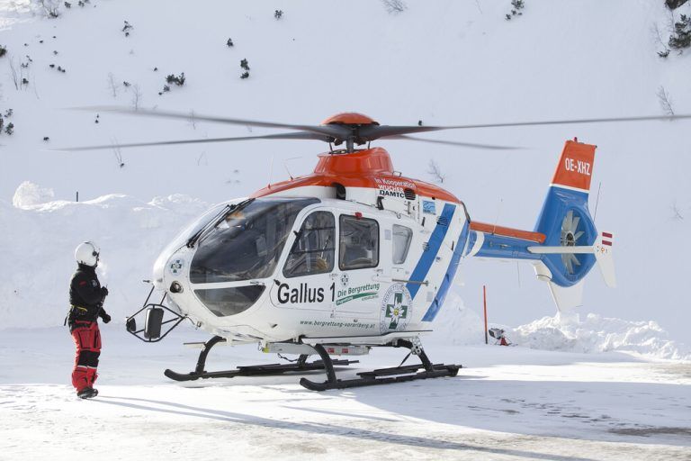 Der Rettungshubschrauber war mehrmals im Einsatz.⇒apa/mathis