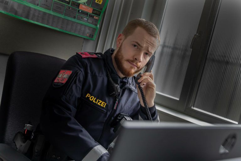 Die Polizei Bregenz bittet Zeugen, sich zu melden. ⇒Hartinger