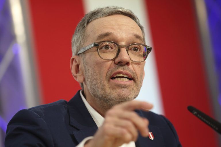 Herbert Kickl reagierte auf den Kommentar des reichsten Mannes der Welt.⇒APA, Reuters