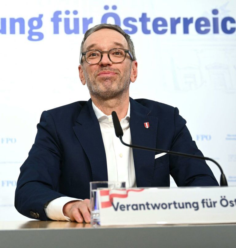 Herbert Kickl und die FPÖ stehen im Fokus der Diskussionen über die künftige Bundesregierung.⇒APA, Serra, Integra, studiowälder, Hartinger, Stiplovsek