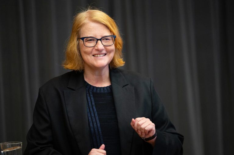 Intendantin Stephanie Gräve. ⇒Serra