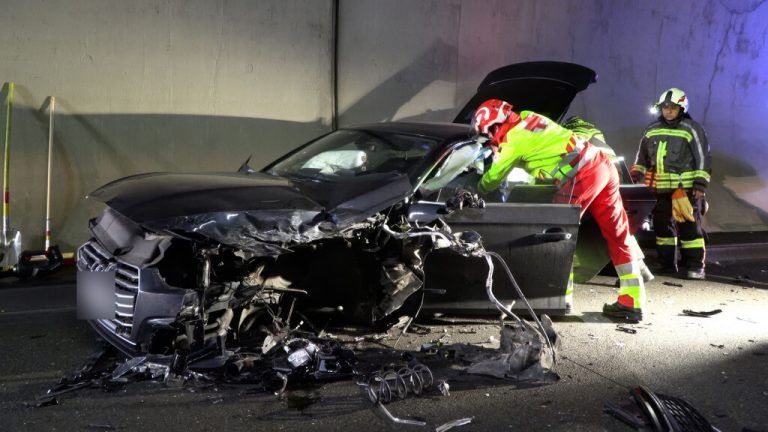 Beide Fahrzeuge wurden komplett zerstört.⇒Shourot