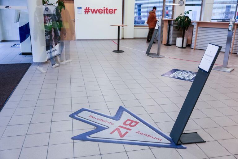 Beratung gibt es auch in den AMS-BIZ.Hartinger