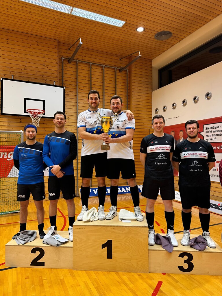 Die Sieger Stefan Feurstein (l.) und Patrick Schnetzer (r.).⇒Verein