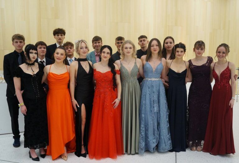 Die Stimmung unter den Maturanten war den ganzen Abend über ausgelassen.⇒RiTTER (19)
