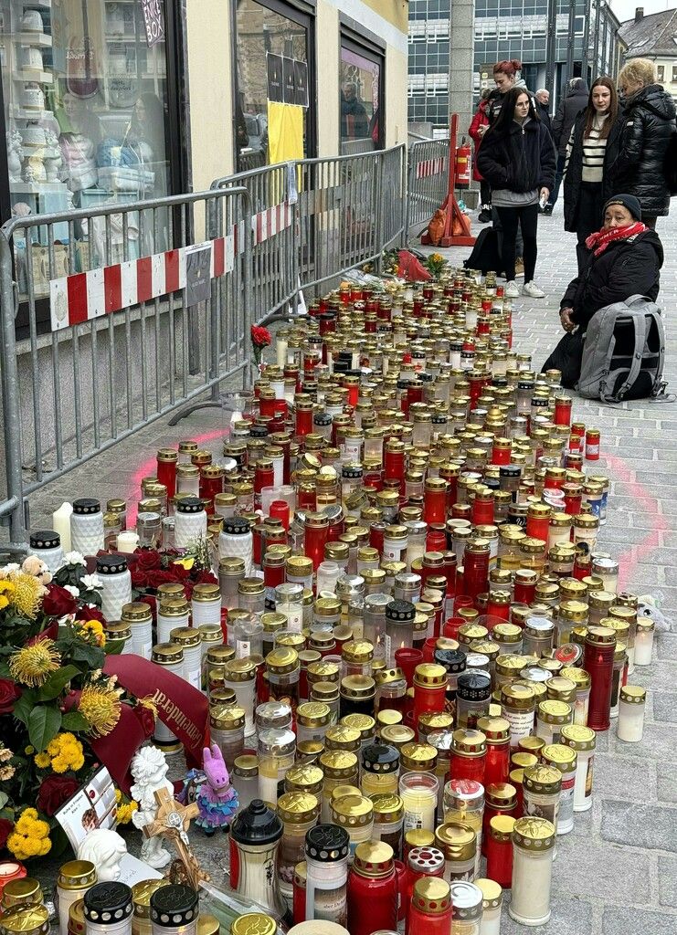 In Villach herrscht nach dem Terroranschlag tiefe Trauer.⇒apa