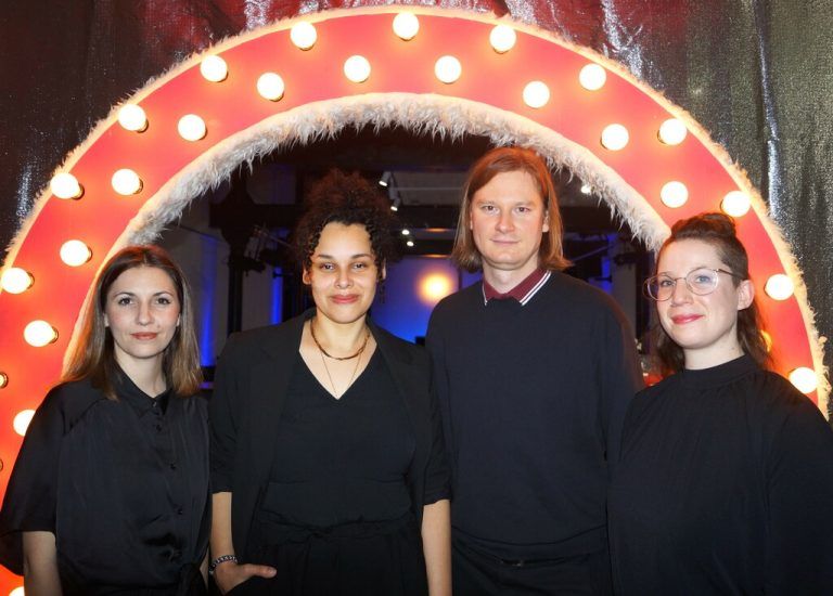 Kosmodrom Kuratorin Michaela Vogel, Regisseurin Marika Damitu Rockstroh, Autor Anton Fischer und Ausstatterin Susanne Hoffmann (v.l.).⇒Ritter (7)