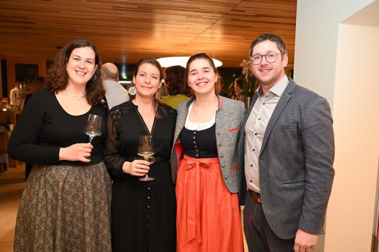 Winzerquartett: Agnes Mantler, Bettina Koller, Anna Nigl und Markus Waldschütz.⇒Fritz-PINGGERA (7)