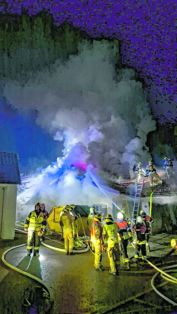 167 Feuerwehrleute waren im Einsatz. ⇒Vlach