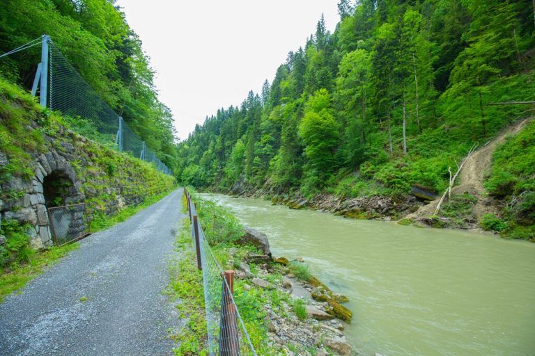 Der Achtalradweg.⇒hartinger