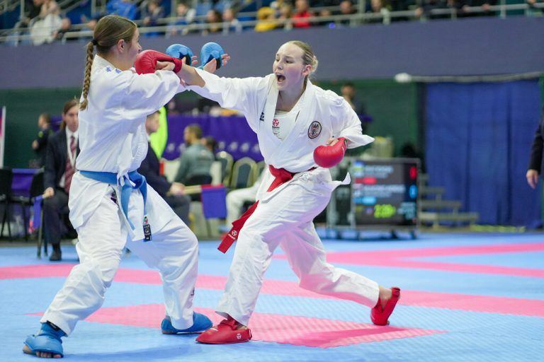 Hanna Devigili hat beim Grand Prix Slovakia in Bratislava nach einem starken Wettkampf die Silbermedaille gewonnen. ⇒Karate Vorarlberg