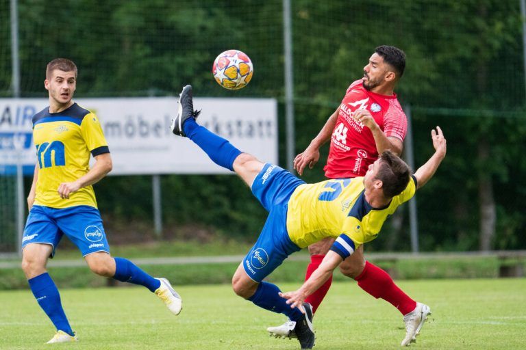 Der FC Wolfurt steht derzeit auf Rang drei in der Tabelle der Eliteliga, punktegleich mit dem führenden SV Lochau und Verfolger FC Lustenau.⇒Dietmar Stiplovsek