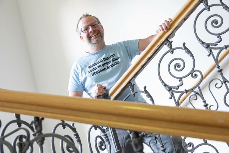 Der Theaterpädagoge, Schauspieler und Volksschullehrer Michael Schiemer.⇒Klaus Hartinger