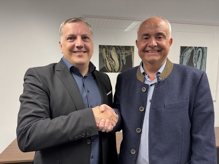 Die Differenzen scheinen verflogen: Bürgermeister Manfred Böhmwalder (ÖVP, r.) und Christoph Längle (Bürgerbewegung) machen gemeinsame Sache.⇒MG Götzis