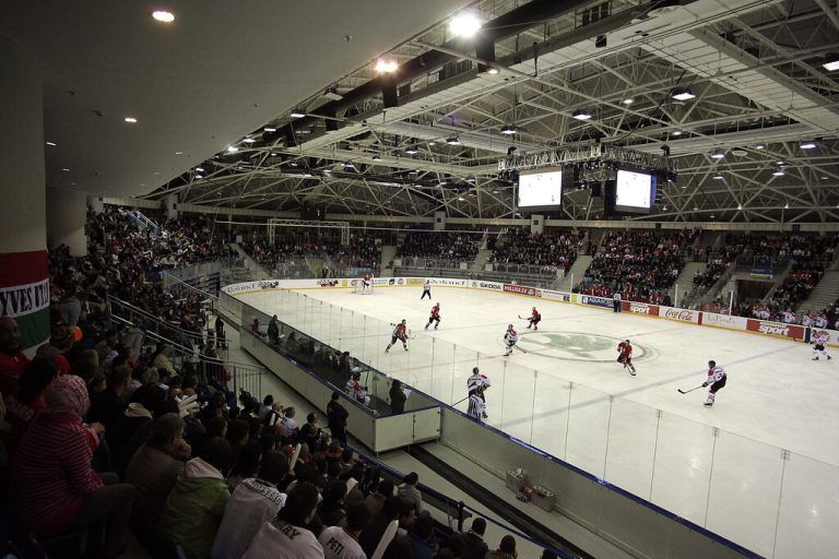 In der Budapester Halle Tüskecsarnok gastiert ab sofort die ICE. ⇒GEPA