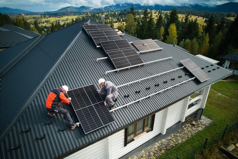 Fast jedes Dach ist für eine PV-Anlage geeignet.⇒Shutterstock