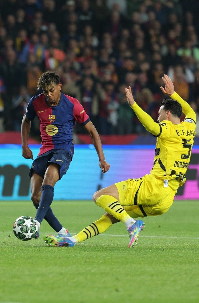 Im Hinspiel kam der BVB gegen Barca unter die Räder.⇒ AFP