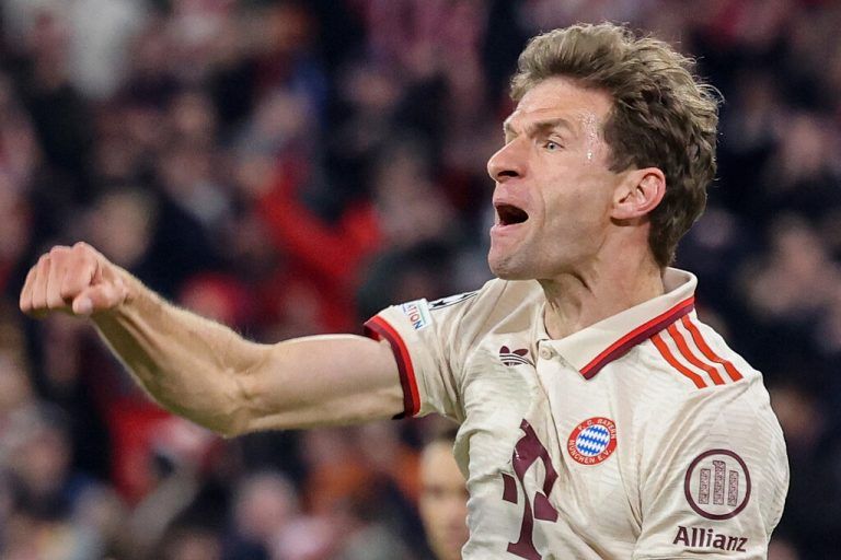 Thomas Müller will nicht leise Servus sagen bei den Bayern, sondern standesgemäß mit dem Meistertitel. ⇒AFP