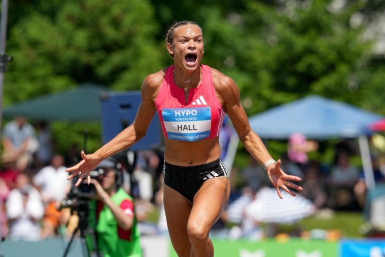 Anna Hall ist in Götzis auf dem Weg zum Sieg.⇒Stiplovsek