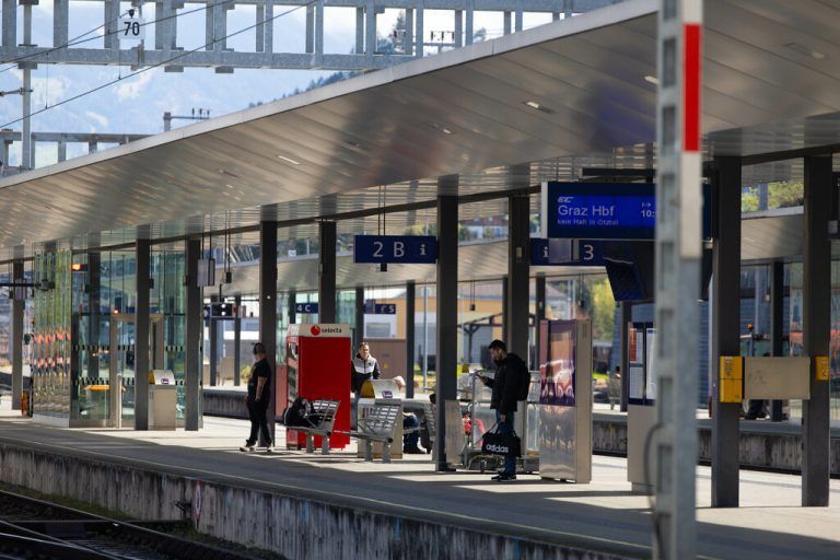 Der Bahnhof Feldkirch ist der meistfrequentierte in Vorarlberg. Die ÖBB verzeichnen hier rund 18.800 Ein- und Ausstiege pro Tag. ⇒Hartinger
