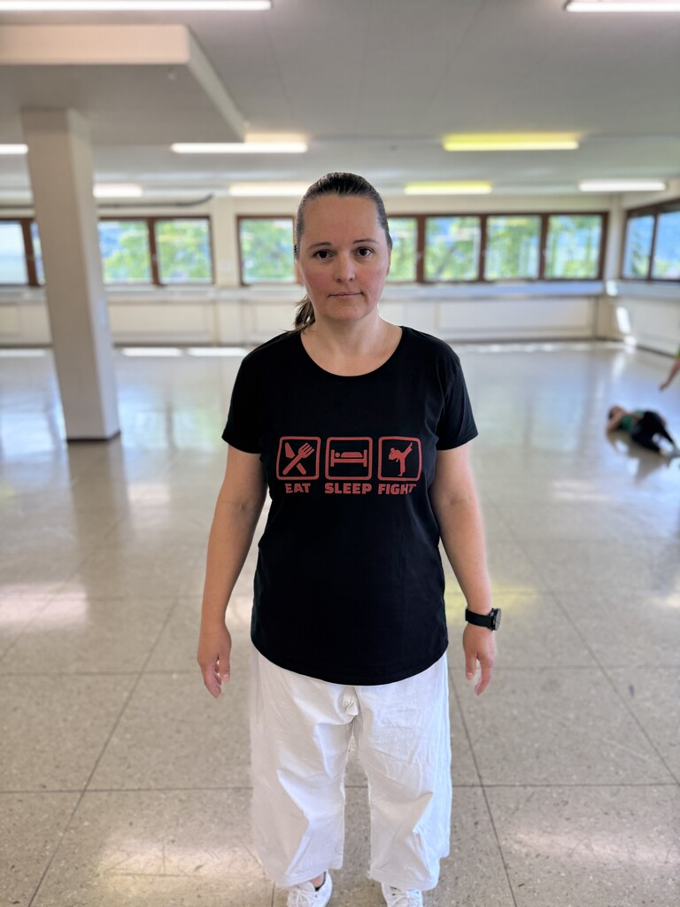 Eva Kathrein zeigt Haltung und vermittelt Kindern wertvolle Grundlagen.