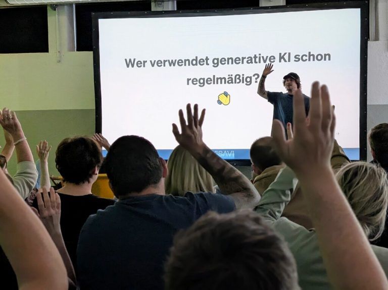 Experte Marco Esposito hob das enorme Potenzial für Gemeinden hervor.Regio Vorderland-FK