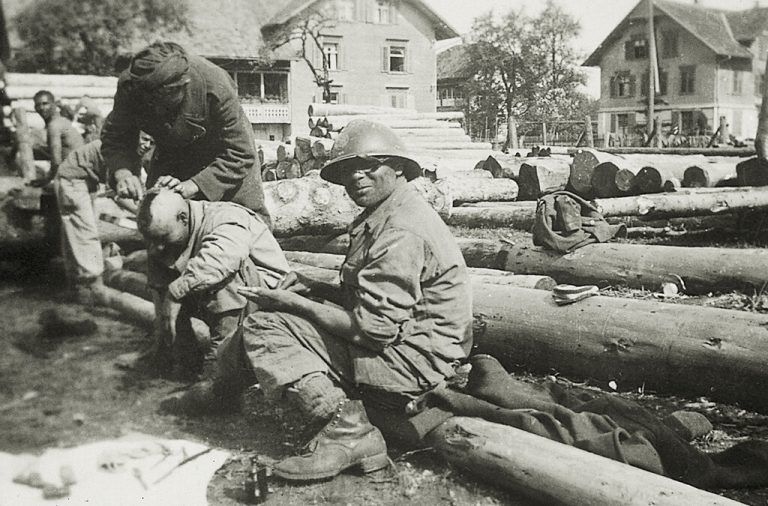 Die historische Aufnahme erinnert im Gedenkjahr 80 Jahre nach dem NS-Terror an das Leid der Opfer. ⇒Stadtarchiv dornbirn