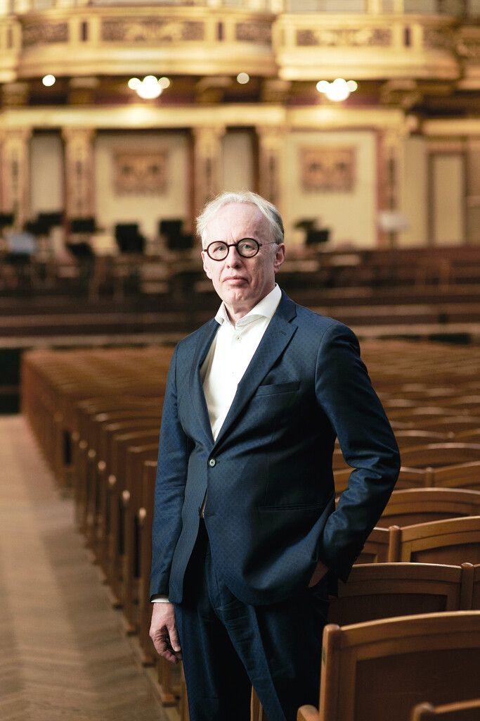 Organist Martin Haselböck zähmte die Riesen-Orgel.⇒HOFER/Huber