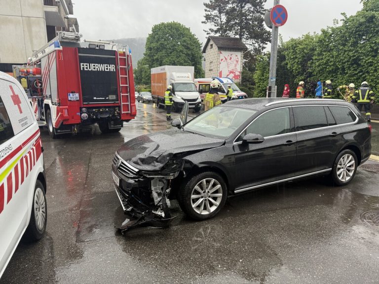 Unfall auf der L3 in Wolfurt. ⇒⇒Vol.at/Vlach