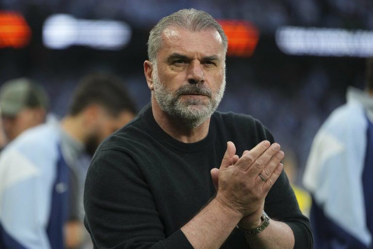 Ange Postecoglou muss seinen Trainersessel räumen.⇒AP