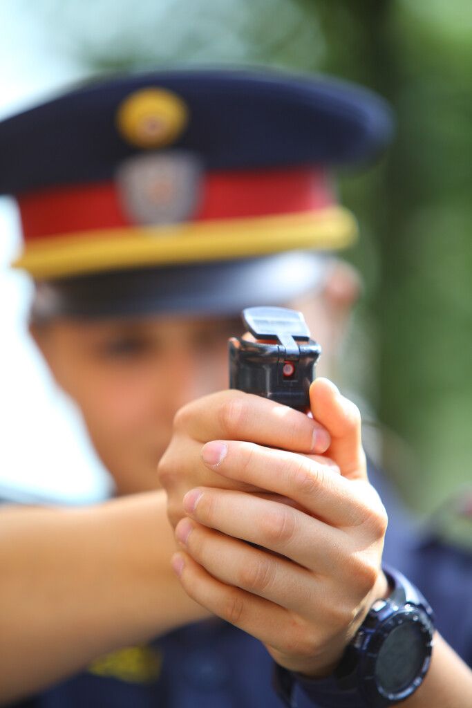 Auch ein Pfefferspray kam beinahe zum Einsatz.⇒hofmeister/symbolbild