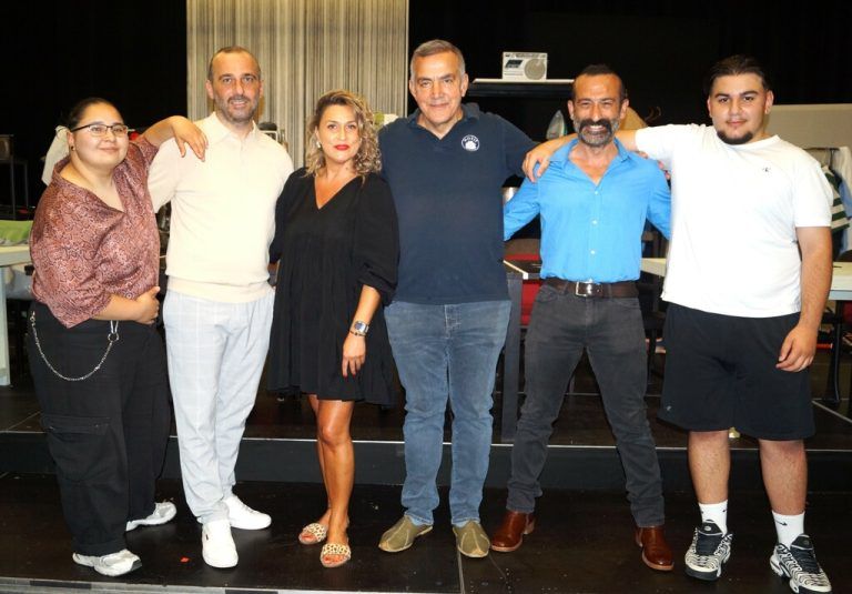Ilayda Güren, Yasar Capar, Fatma Ücüncü, Obmann Yener Polat, Erkan Teker und Efe Daskin.⇒ritter (7)