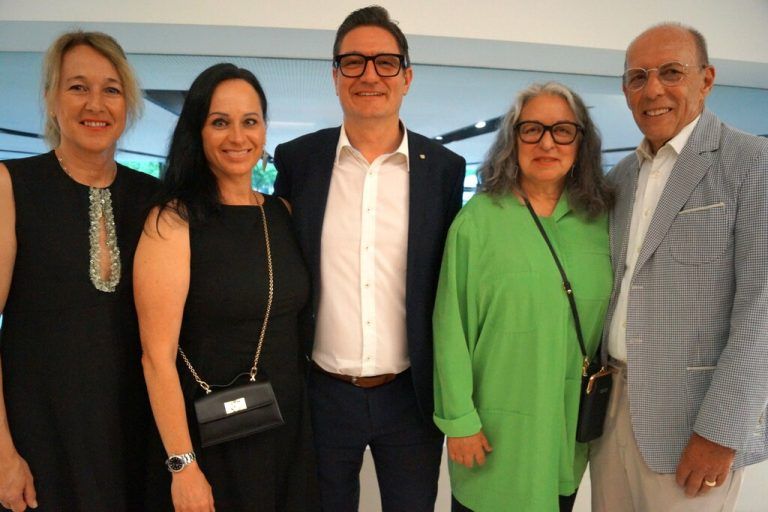 Judith Reichart, Bettina Wechselberger, Reinhold Einwallner mit Evelyn und Michael Rauth.⇒Ritter (7)