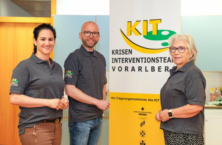 Obfrau Janine Gozzi (l.) mit Koordinator Thomas Stubler und der ehrenamtlichen Mitarbeiterin Andrea Amerstorfer-Götsch.⇒Dietmar stiplovsek (2)