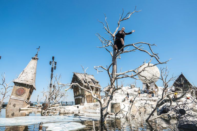 Am Pressetag strahlte noch die Sonne auf die Seebühne. Bei den ersten Aufführungen ist trockenes Wetter nicht garantiert.⇒steurer