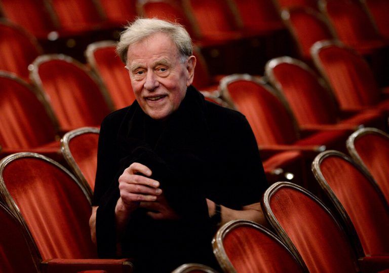 Claus Peymann ist im Alter von 88 Jahren verstorben. ⇒APA