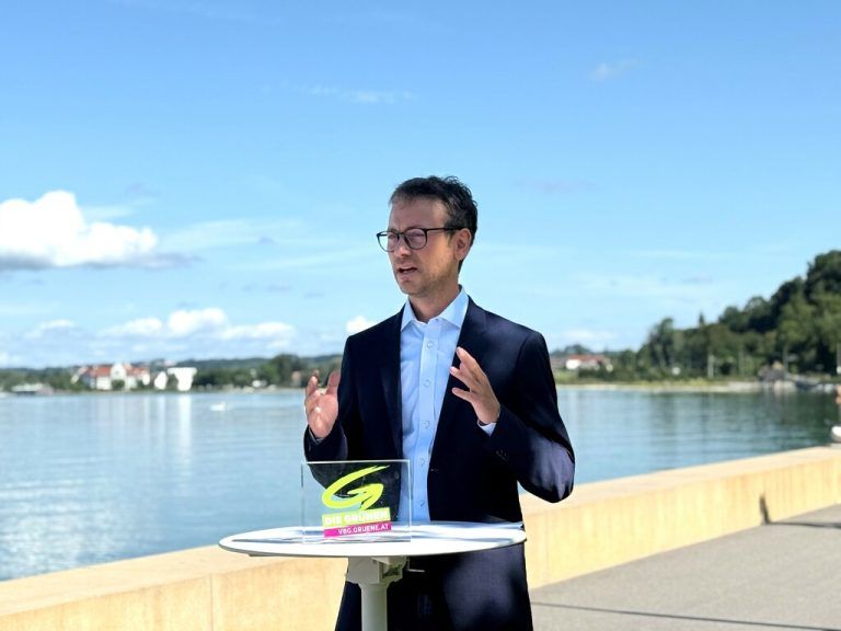 Daniel Zadra übt Kritik. ⇒GRÜNE