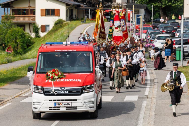 Der neue Transporter.⇒Hofmeister