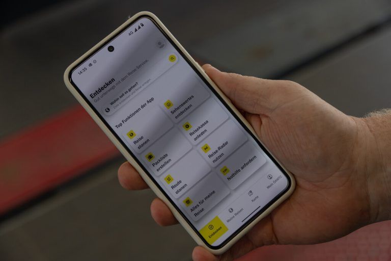 Ein Blick in die App vor Reisebeginn spart Ärger am Ziel.