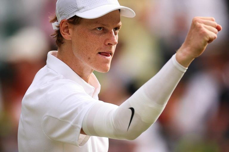 Jannik Sinner trifft im Halbfinale auf Novak Djokovic. ⇒APA